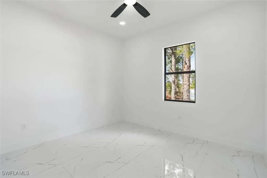 2930 20th Street SW Lehigh Acres FL 33976