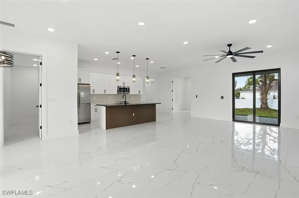 2930 20th Street SW Lehigh Acres FL 33976