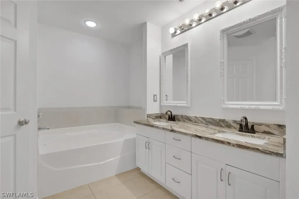 11837 Bayport Lane Fort Myers FL 33908
