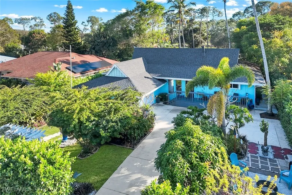 4352 Parrot Avenue Naples FL 34104