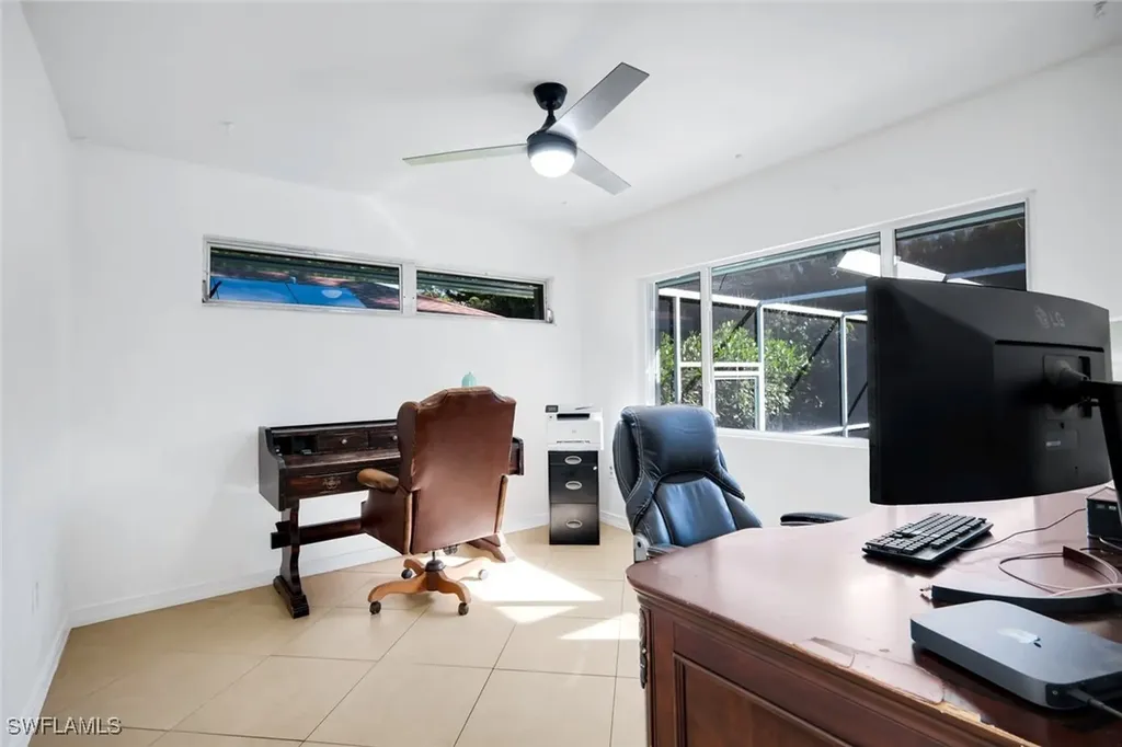 4352 Parrot Avenue Naples FL 34104