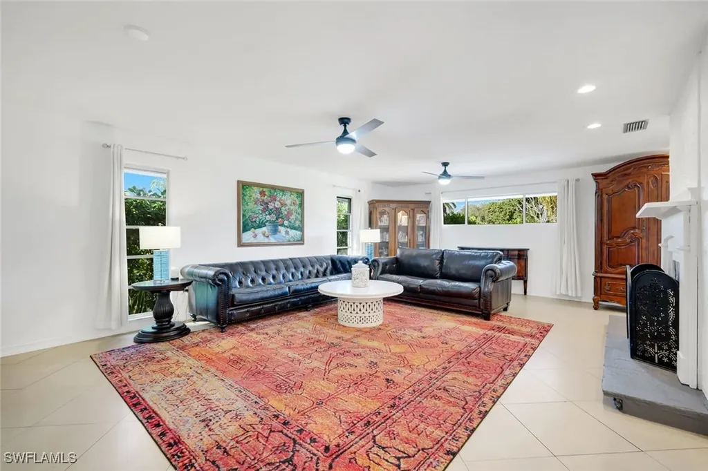 4352 Parrot Avenue Naples FL 34104