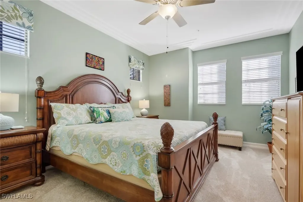 9081 Chula Vista Street Naples FL 34113