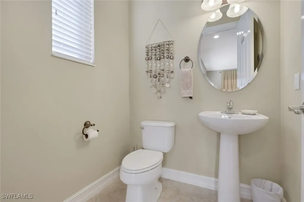 9081 Chula Vista Street Naples FL 34113