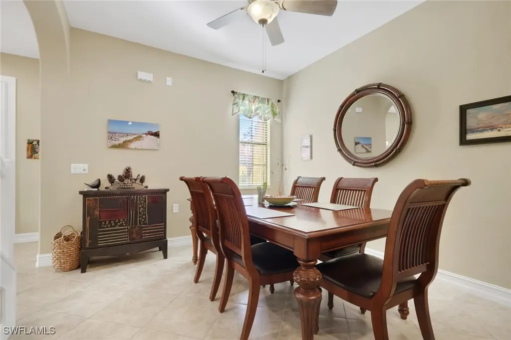 9081 Chula Vista Street Naples FL 34113