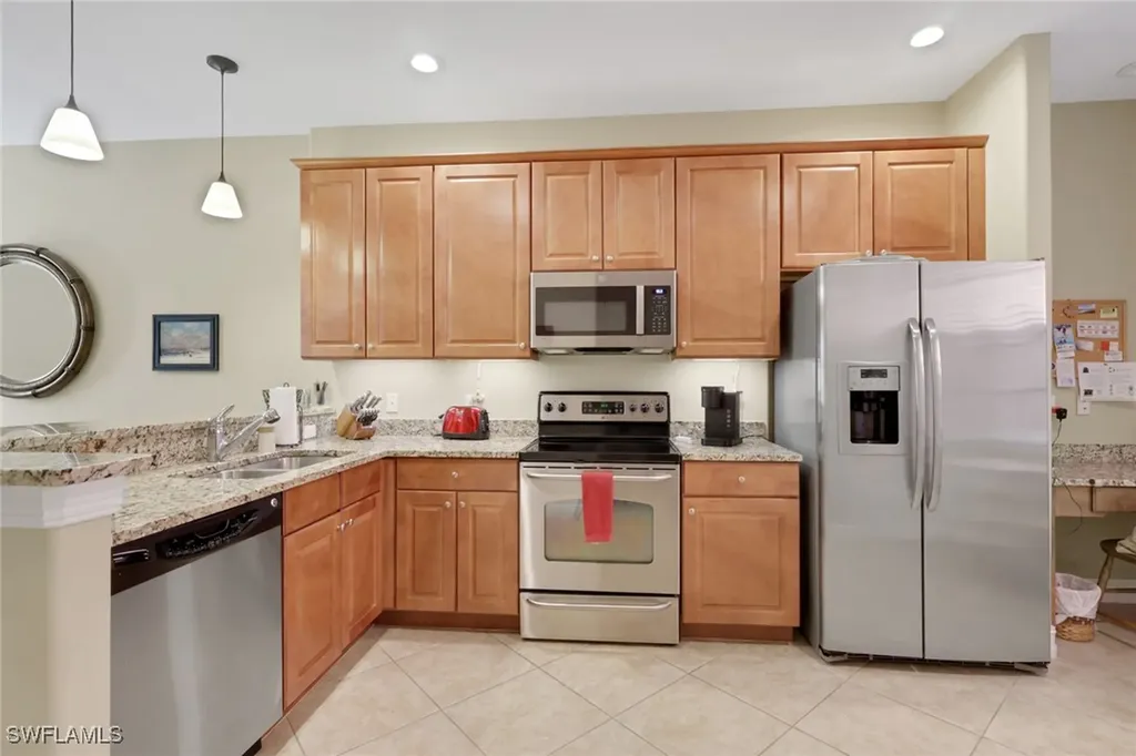 9081 Chula Vista Street Naples FL 34113