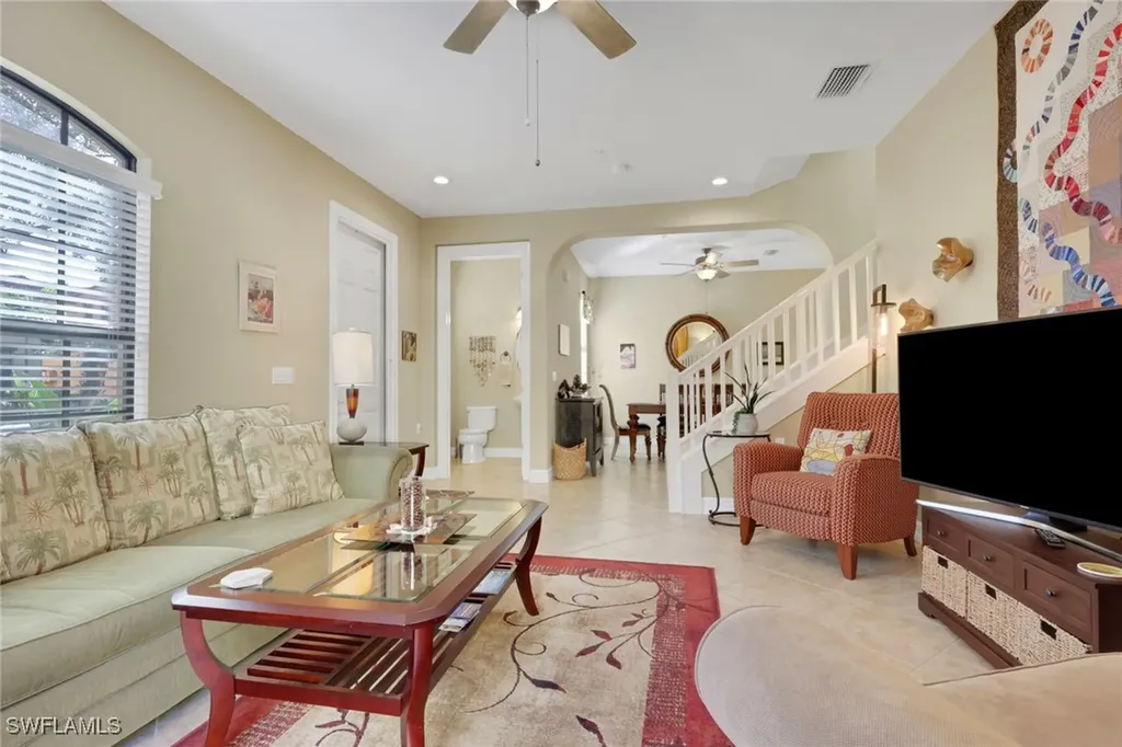 9081 Chula Vista Street Naples FL 34113