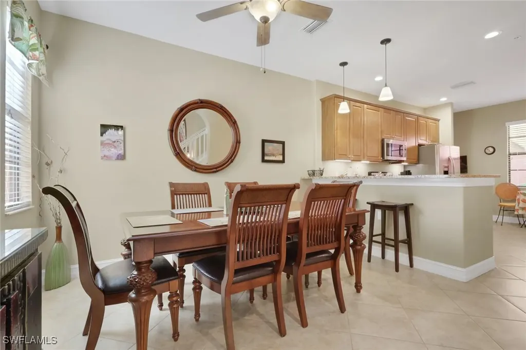 9081 Chula Vista Street Naples FL 34113