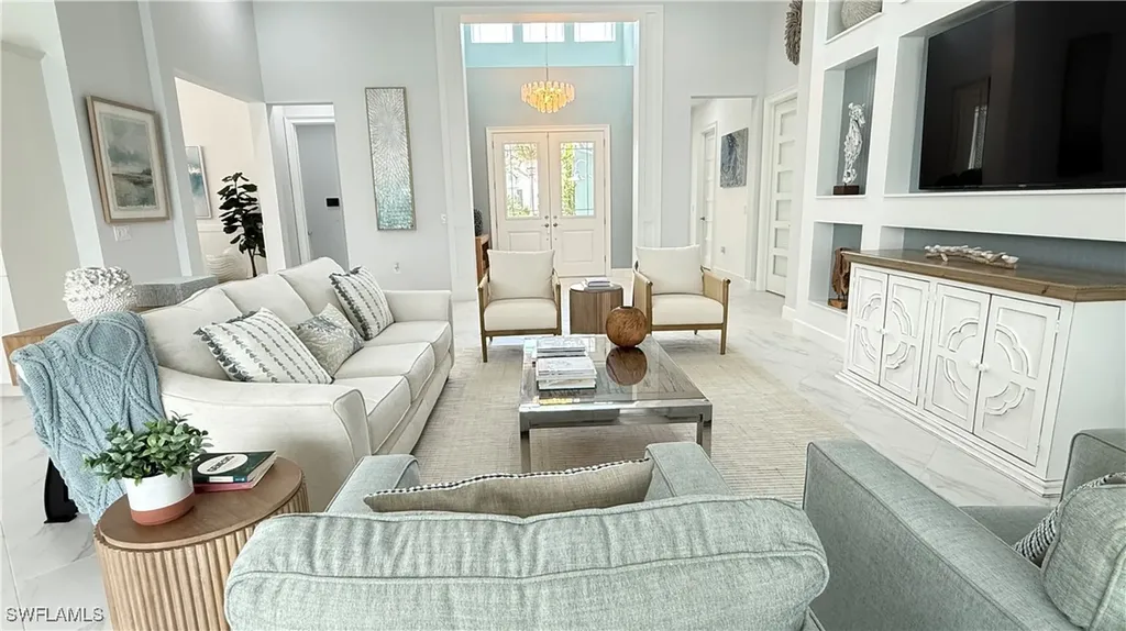 5060 Martinique Drive Naples FL 34113