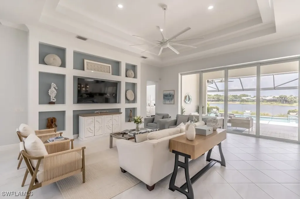 5060 Martinique Drive Naples FL 34113