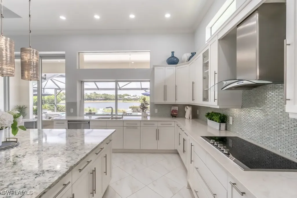 5060 Martinique Drive Naples FL 34113