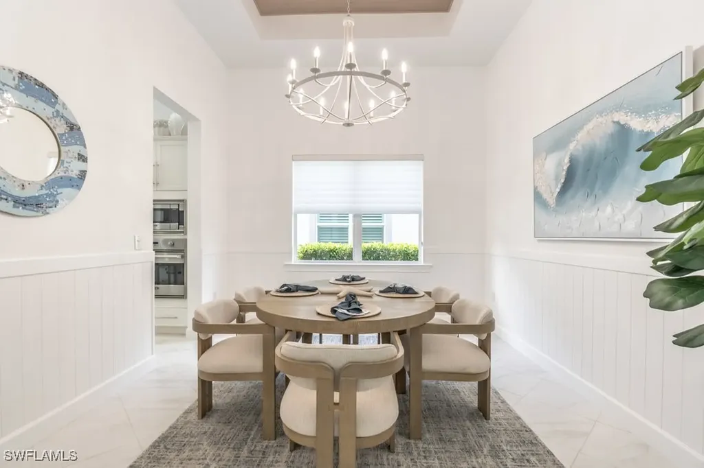 5060 Martinique Drive Naples FL 34113