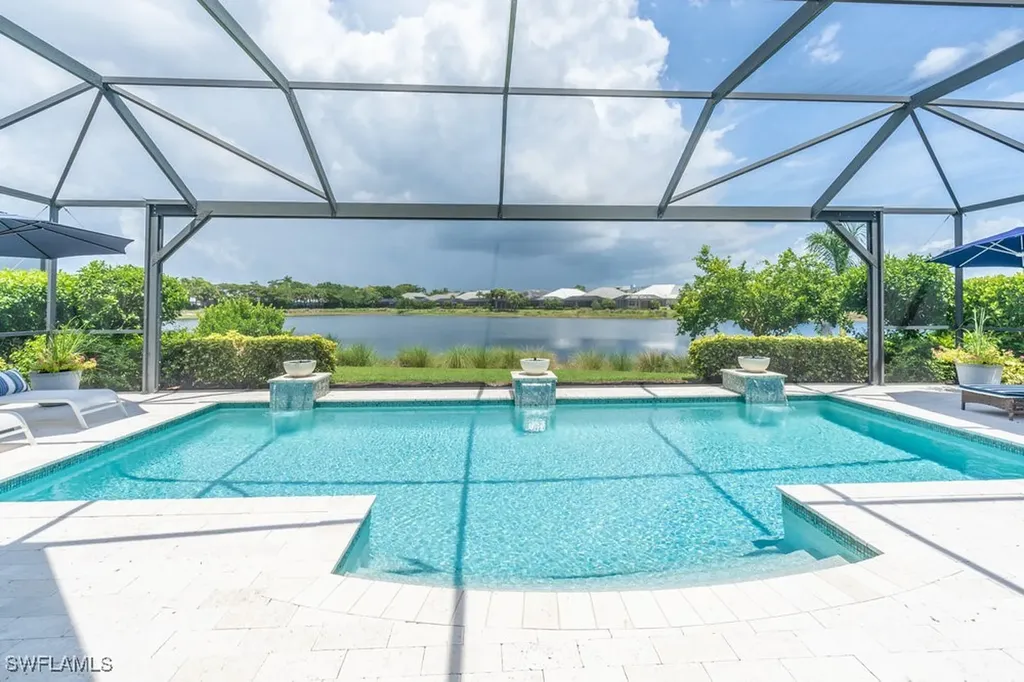 5060 Martinique Drive Naples FL 34113