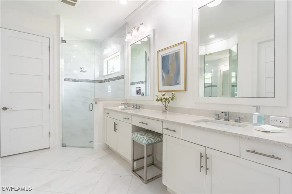 5060 Martinique Drive Naples FL 34113