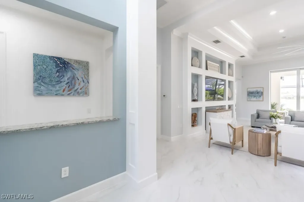 5060 Martinique Drive Naples FL 34113