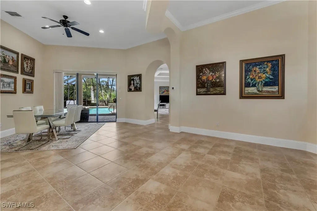 1015 Tivoli Drive Naples FL 34104