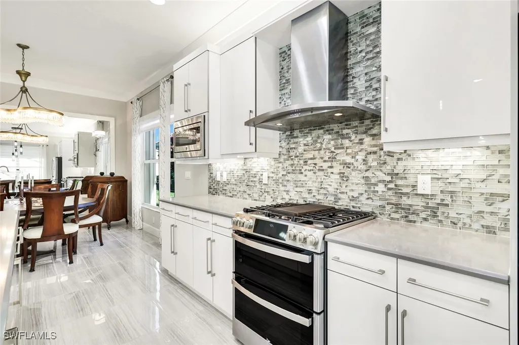 28560 Twain Drive Bonita Springs FL 34135