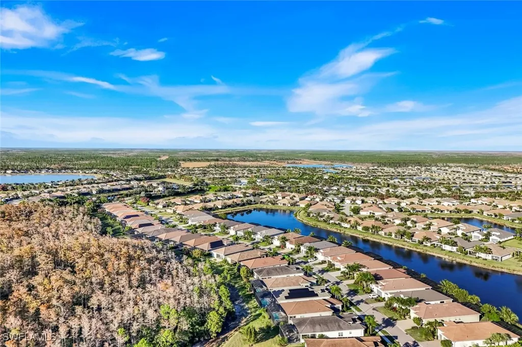 28560 Twain Drive Bonita Springs FL 34135