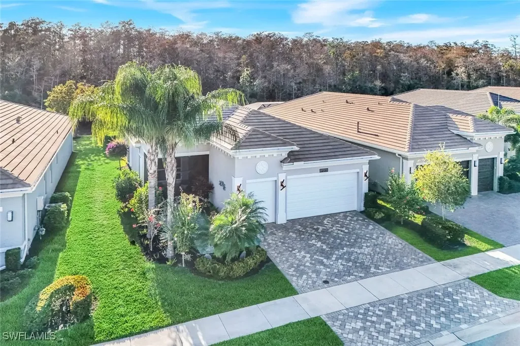 28560 Twain Drive Bonita Springs FL 34135