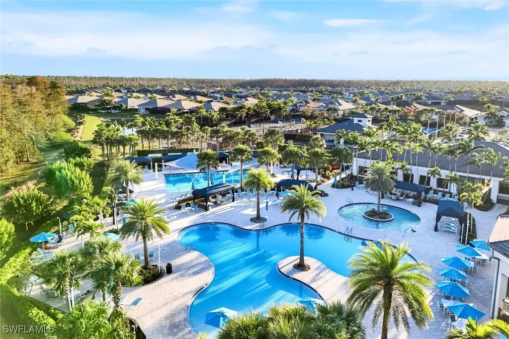 28560 Twain Drive Bonita Springs FL 34135