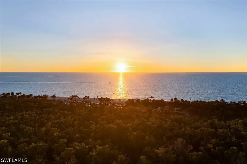 11 Bluebill Avenue Naples FL 34108