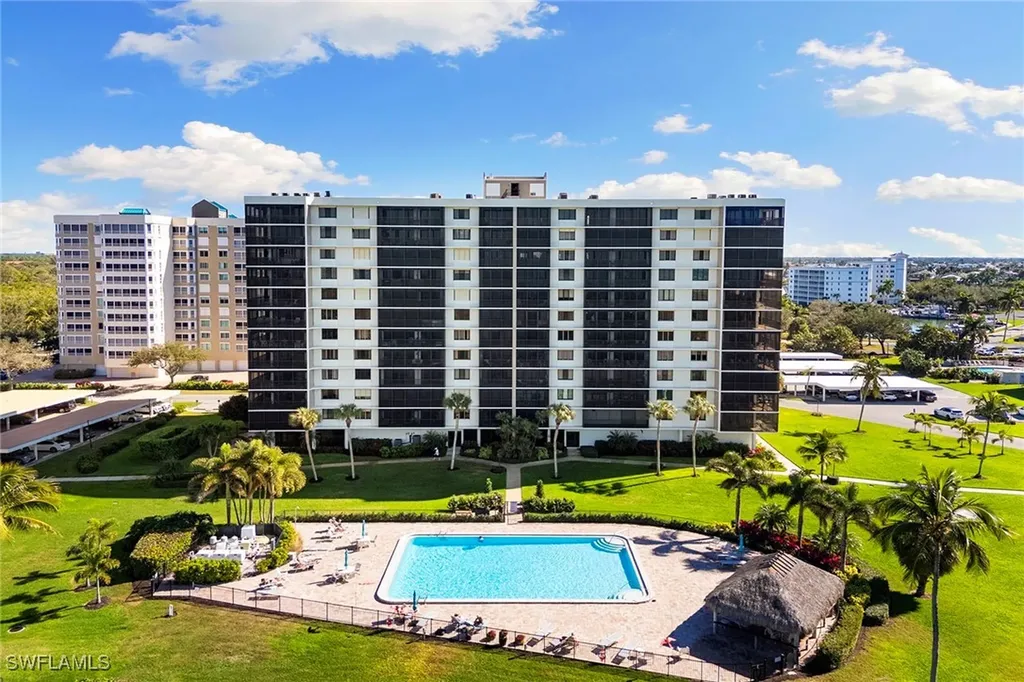 11 Bluebill Avenue Naples FL 34108