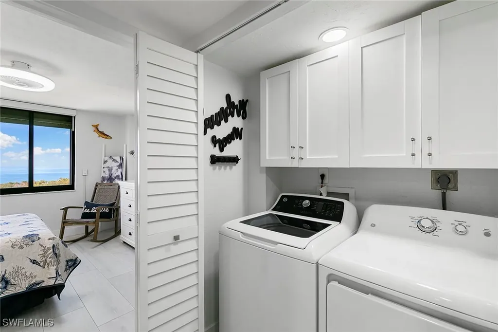 11 Bluebill Avenue Naples FL 34108