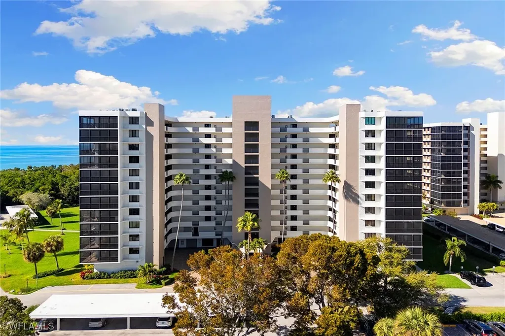 11 Bluebill Avenue Naples FL 34108