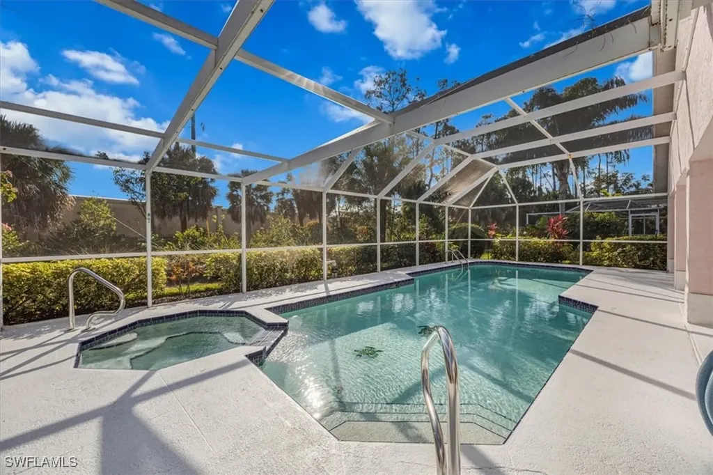 4198 Royal Wood Boulevard Naples FL 34112