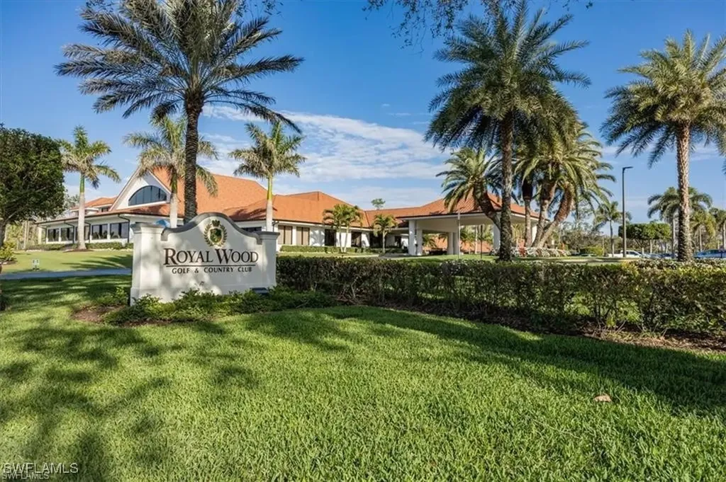 4198 Royal Wood Boulevard Naples FL 34112