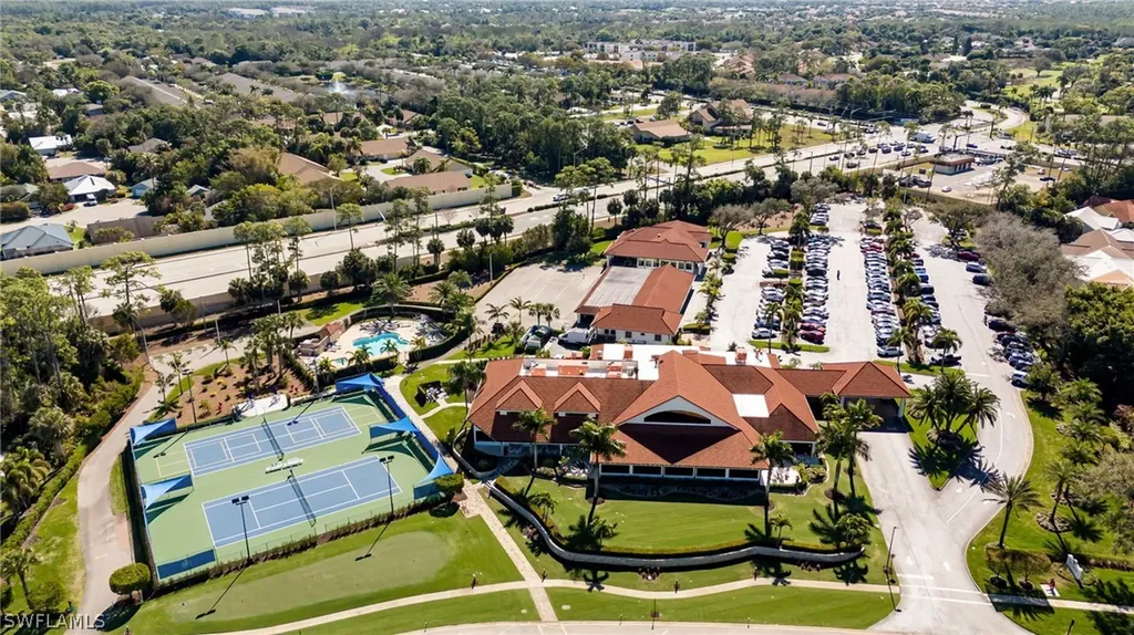 4198 Royal Wood Boulevard Naples FL 34112