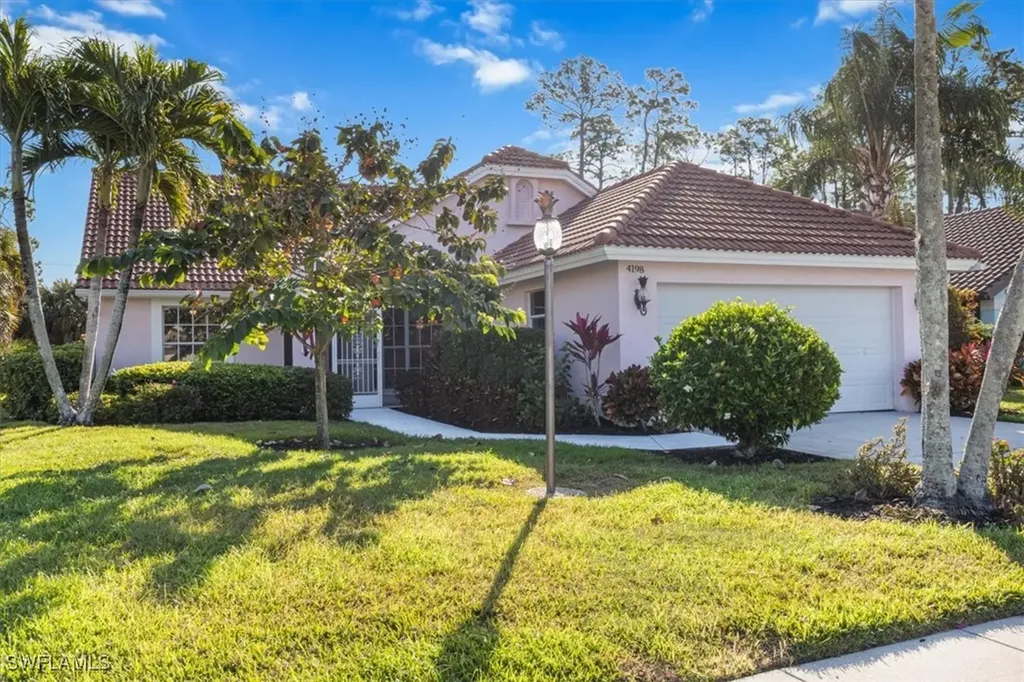 4198 Royal Wood Boulevard Naples FL 34112