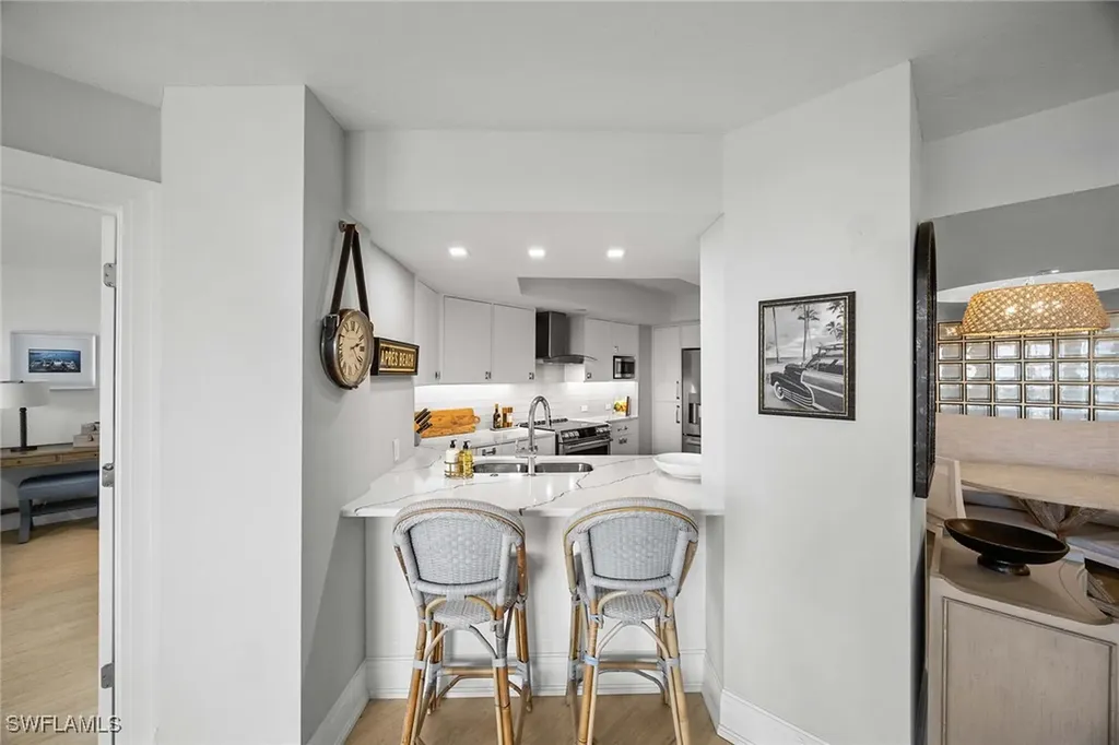 4751 Gulf Shore Boulevard N Naples FL 34103