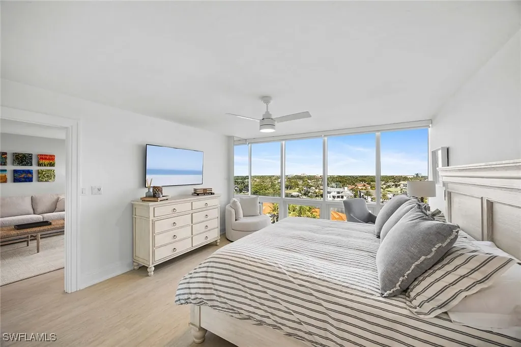 4751 Gulf Shore Boulevard N Naples FL 34103