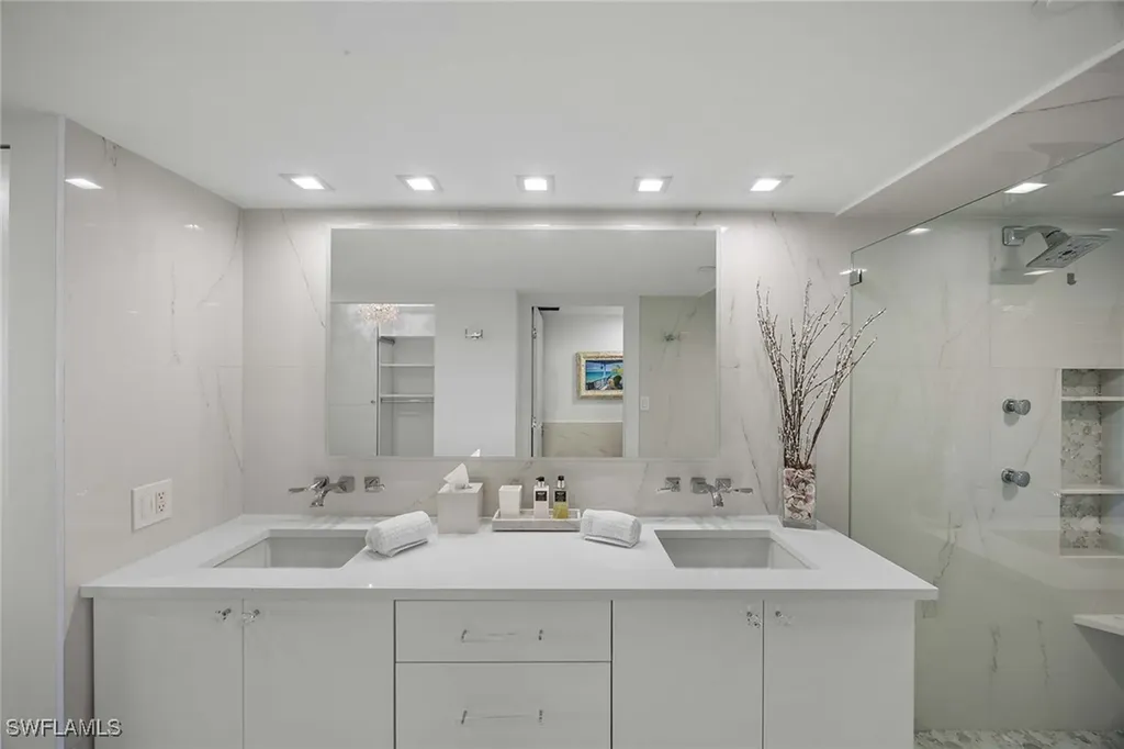 4751 Gulf Shore Boulevard N Naples FL 34103