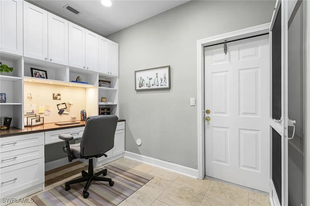 28000 Winthrop Circle Bonita Springs FL 34134