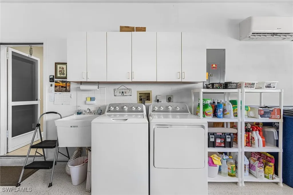 28000 Winthrop Circle Bonita Springs FL 34134