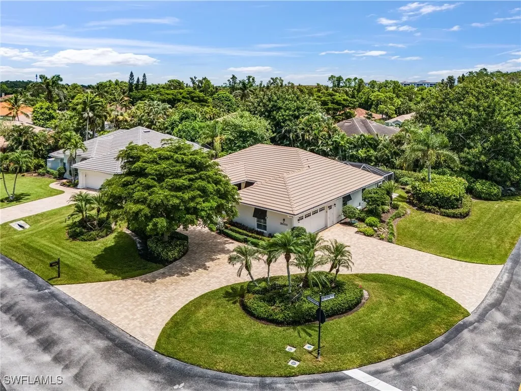 28000 Winthrop Circle Bonita Springs FL 34134
