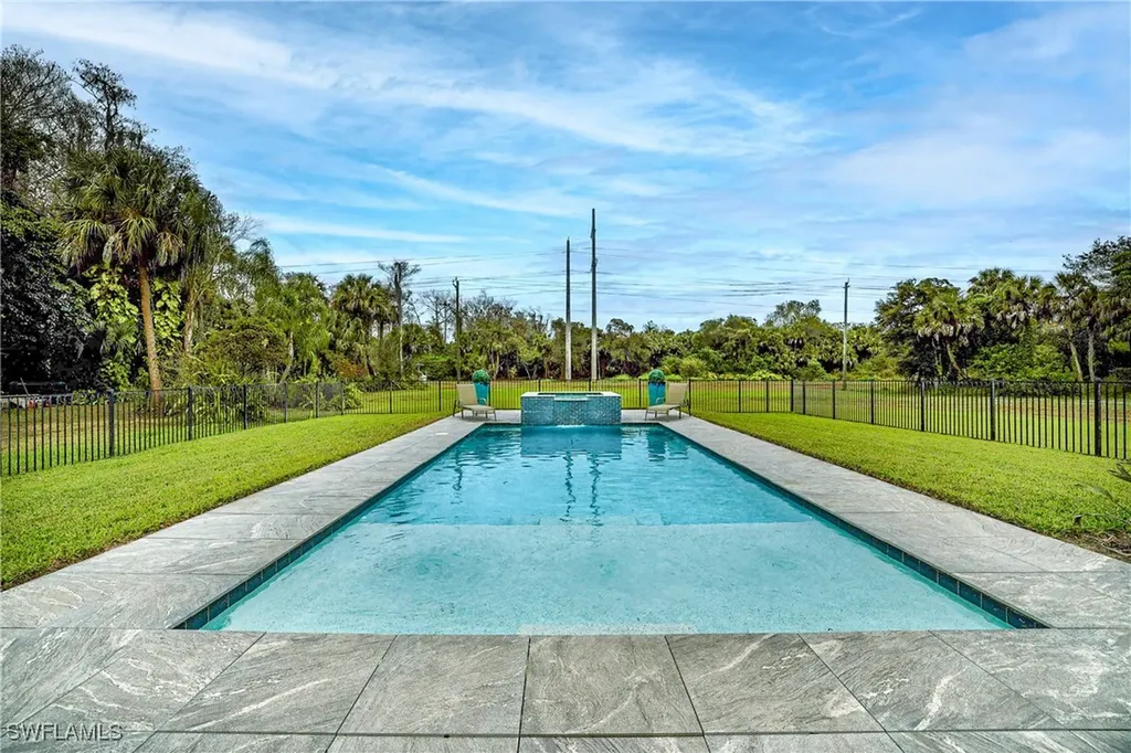 4269 15th Avenue SW Naples FL 34116