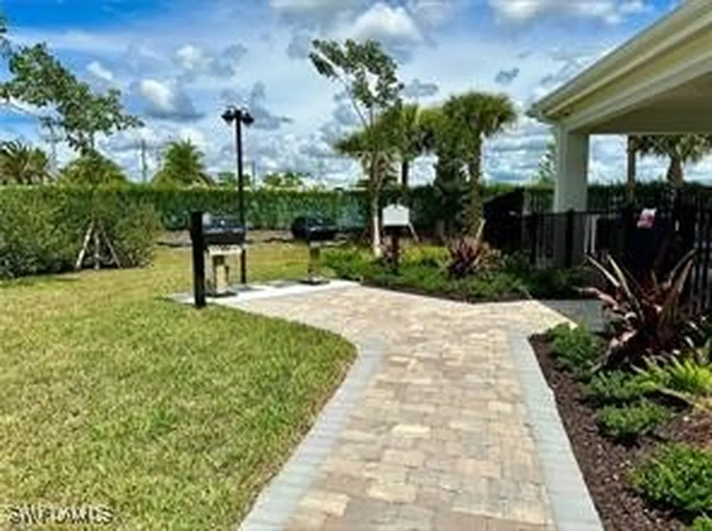 4275 Sonoma Oaks Circe Naples FL 34119