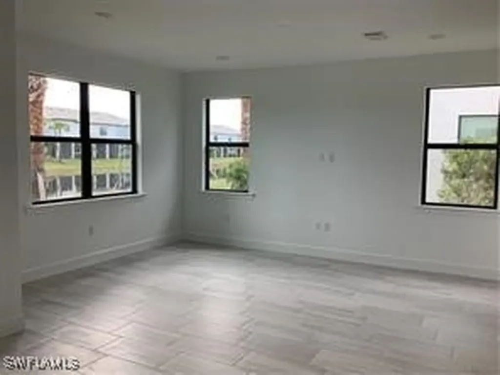 4275 Sonoma Oaks Circe Naples FL 34119