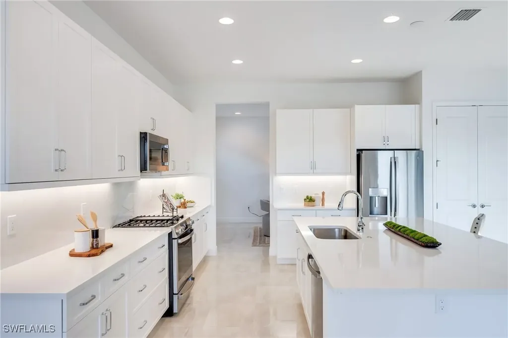 12775 Woodbury Drive Estero FL 33928