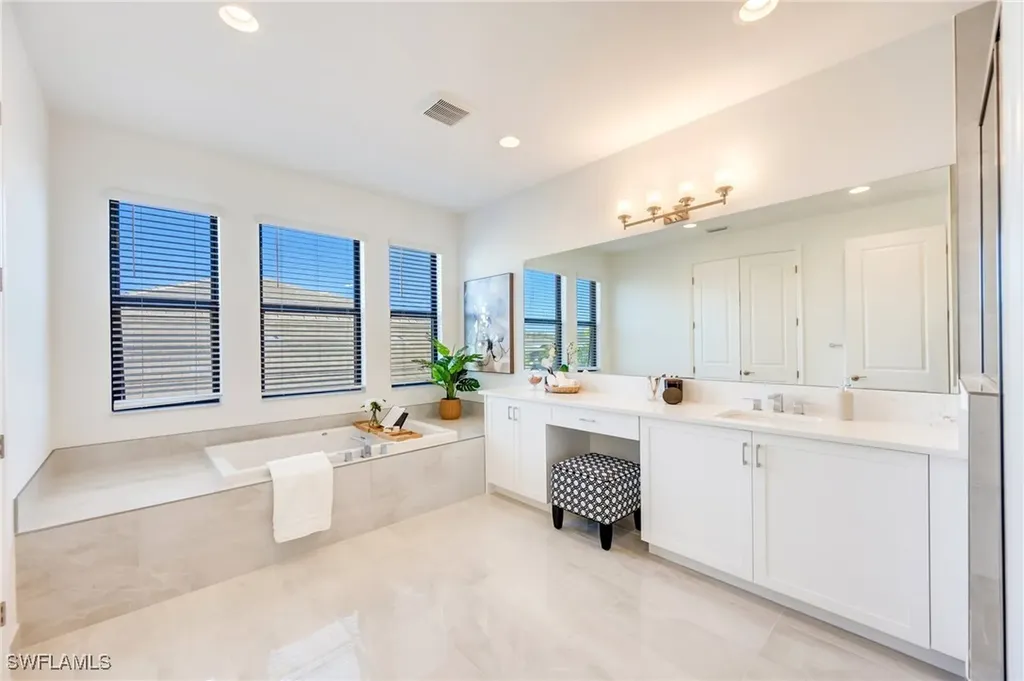 12775 Woodbury Drive Estero FL 33928