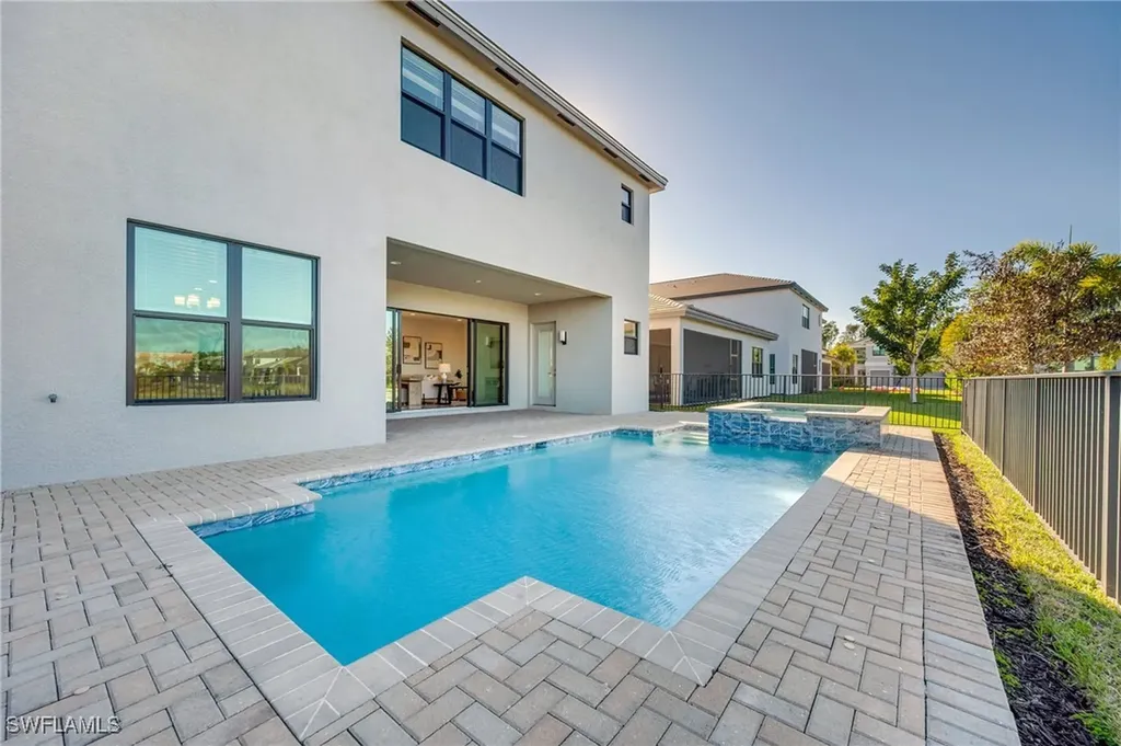 12775 Woodbury Drive Estero FL 33928