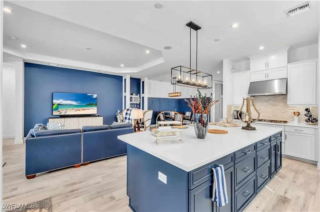 8911 Cappello Court Naples FL 34119