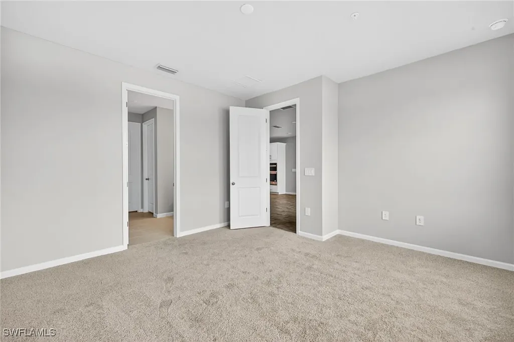 4596 Arboretum Circle Naples FL 34112