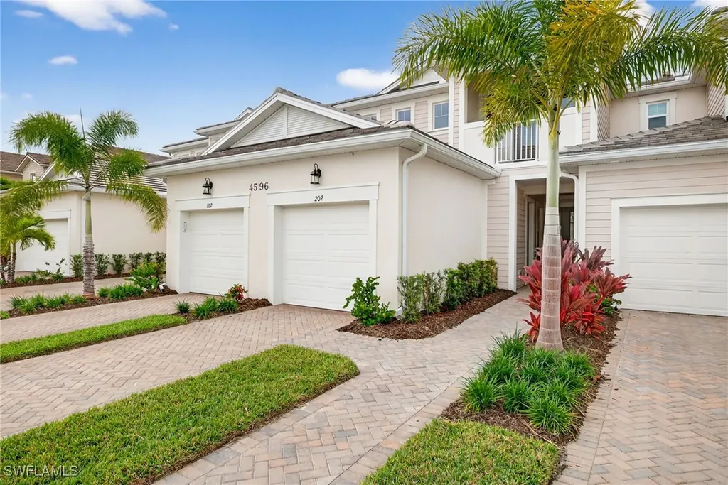 4596 Arboretum Circle Naples FL 34112