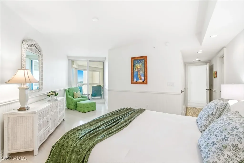 4021 Gulf Shore Boulevard N Naples FL 34103