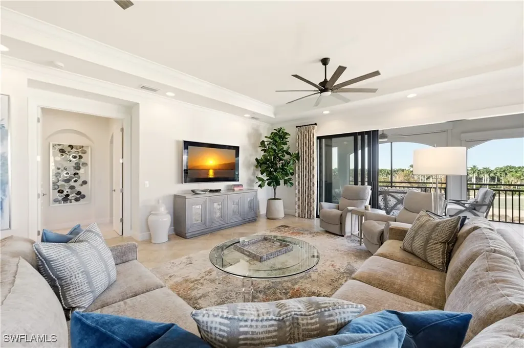 2555 Marquesa Royale Lane Naples FL 34109