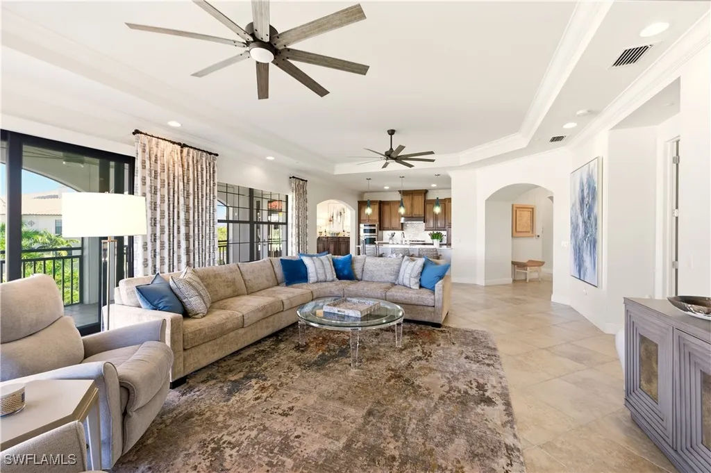 2555 Marquesa Royale Lane Naples FL 34109